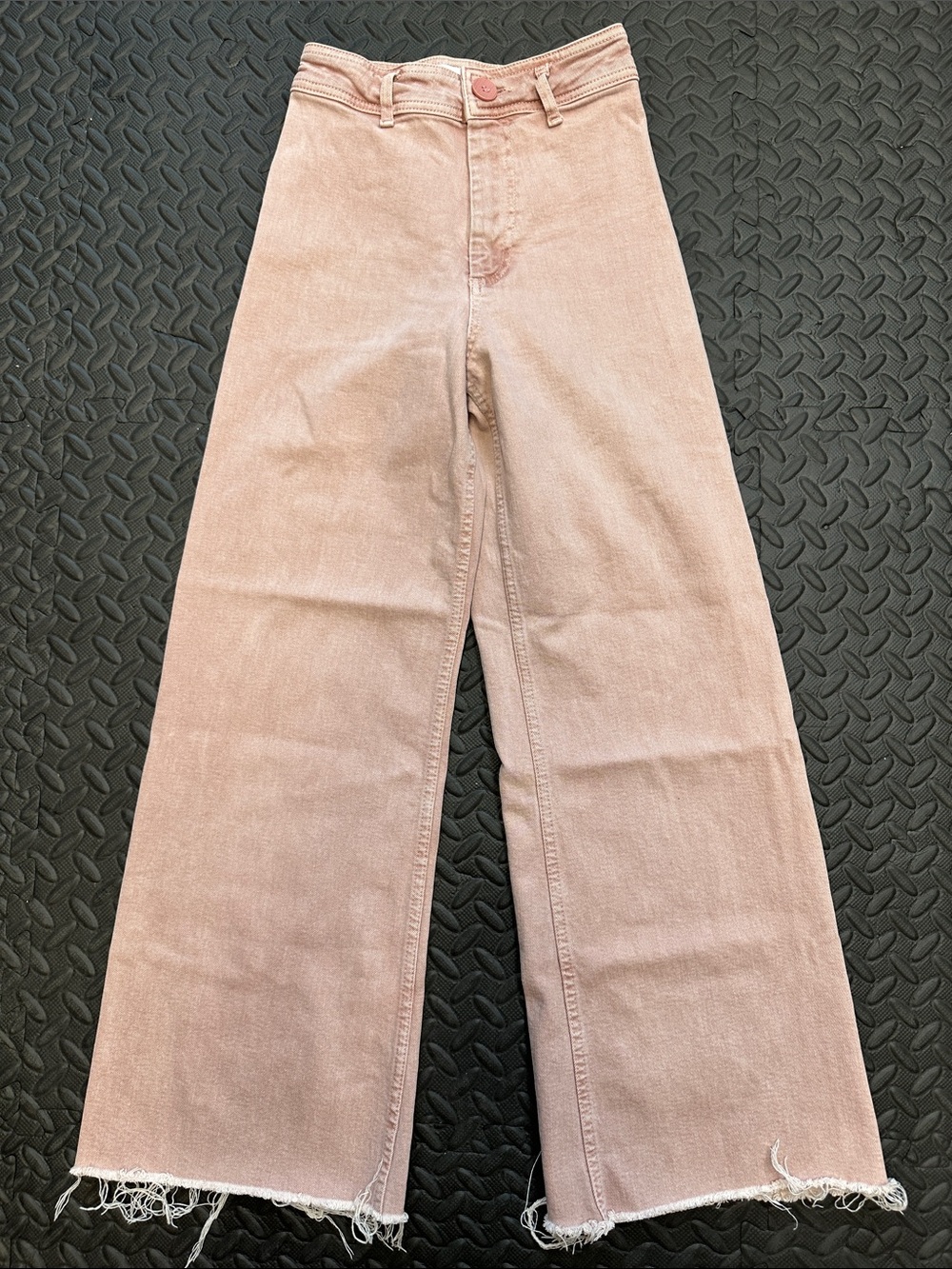 Zara Wide-Leg High-Rise Jeans in Mauve Pink